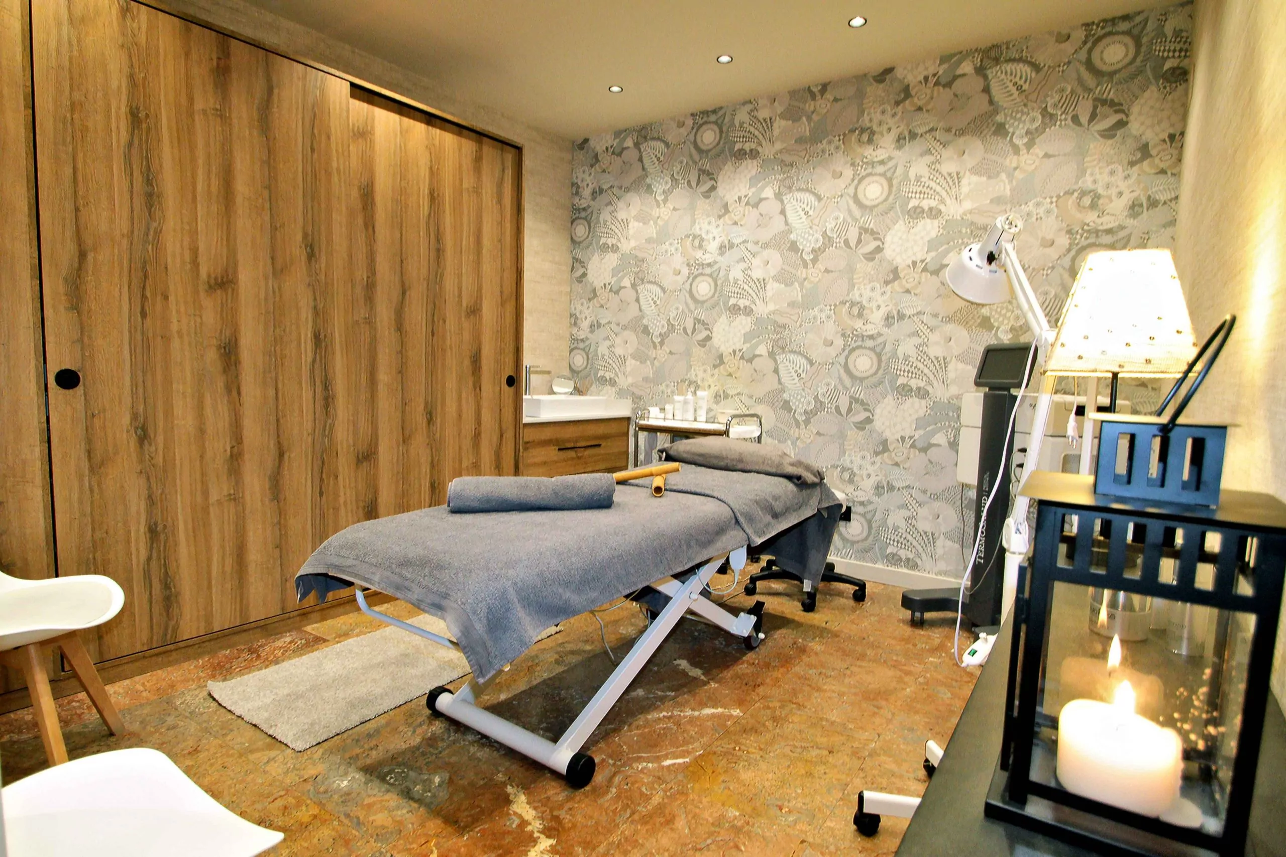 En perfumería Garona de Vielha encontrarás gran variedad de tratamientos faciales, tratamientos corporales.